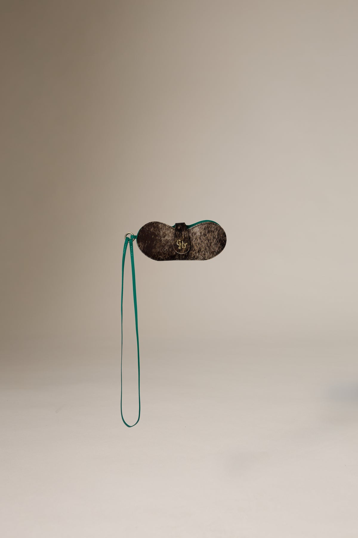 SUNGLASSES CASE CHAIN