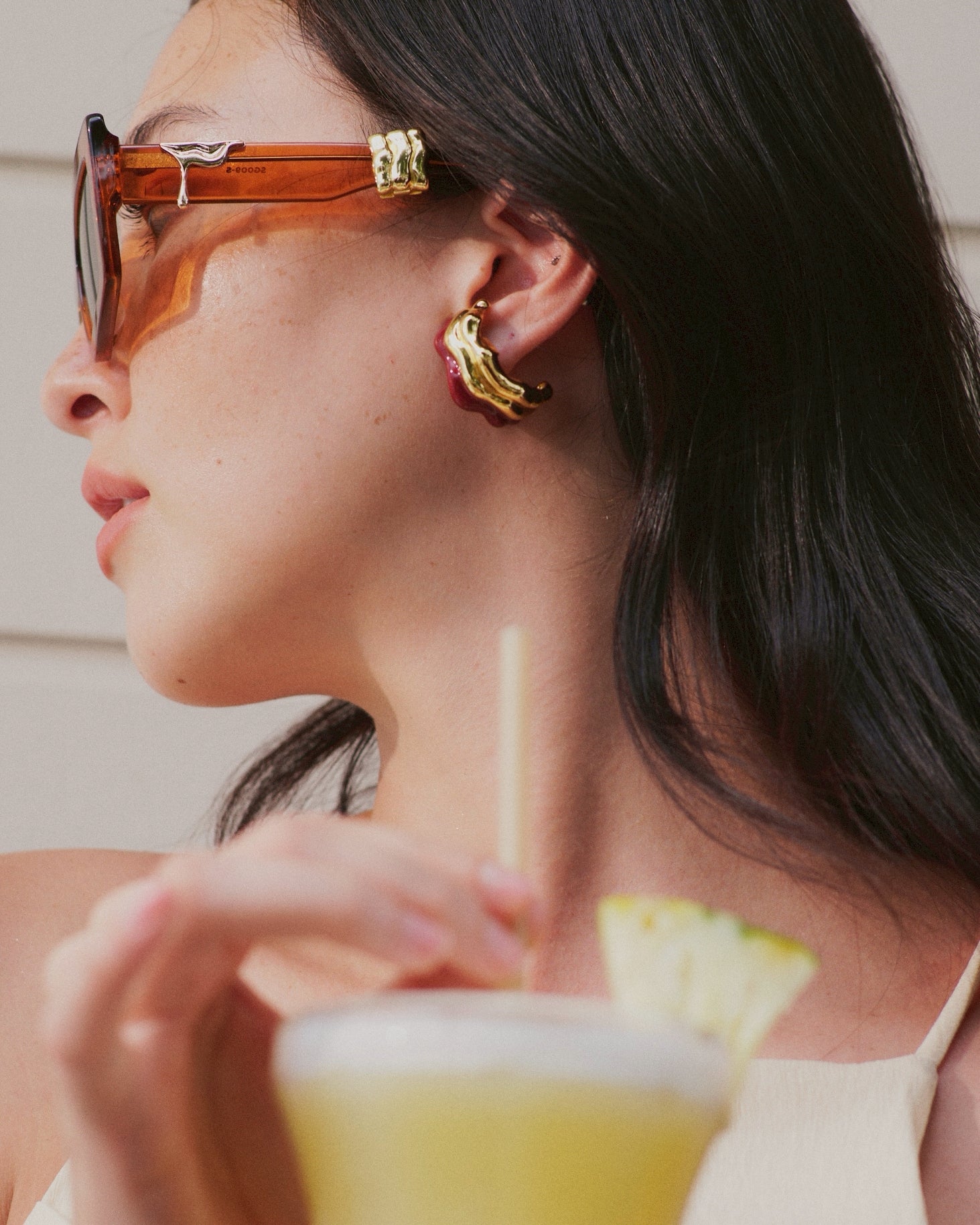 DANCING ENAMEL EARRINGS - RED GOLD